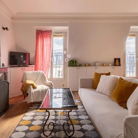 Beautiful 1bd Parasian Batignolles Daire *
