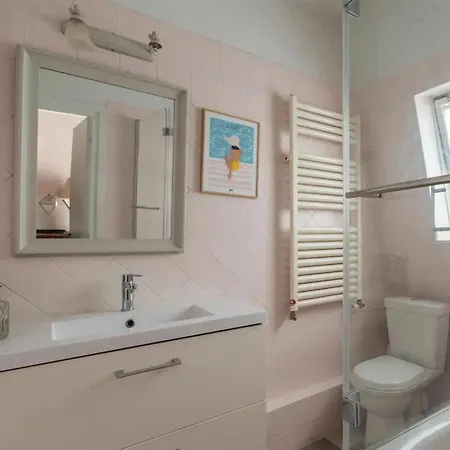 Beautiful 1bd Parasian Batignolles Daire