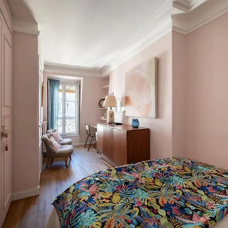 Daire Beautiful 1bd Parasian Batignolles *